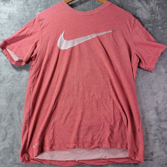 Nike Mens Dri Fit Red Short Sleeve Athletic T Shirt M Activewear Running Gym - Picture 1 of 8